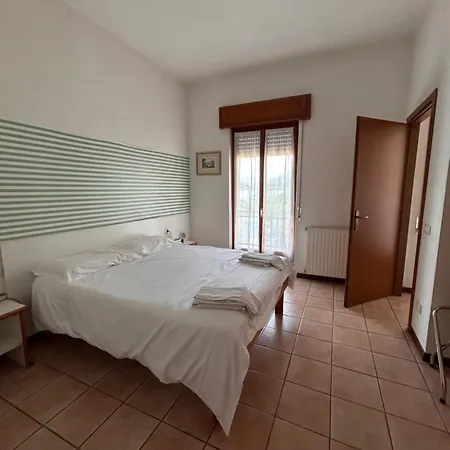 Miralago Casa Apartament *