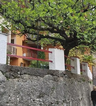 Διαμέρισμα Miralago Casa *