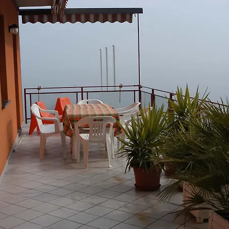 Διαμέρισμα Miralago Casa Μενάτζιο