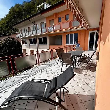 Miralago Casa * Μενάτζιο
